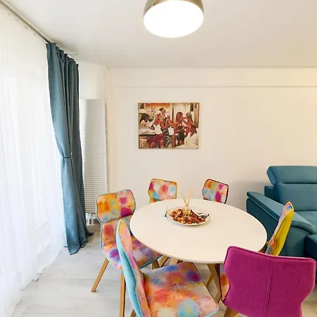 Filip's In Nord10 - Pool & Parking Apartment Mamaia