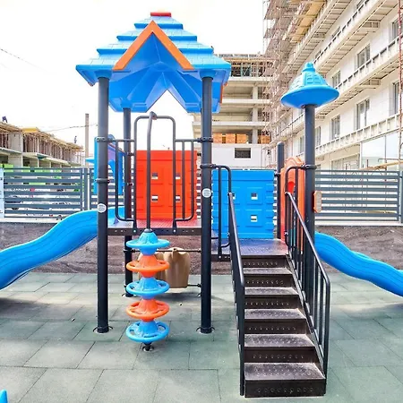 Filip's In Nord10 - Pool & Parking * Mamaia