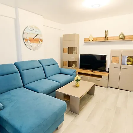 Filip's In Nord10 - Pool & Parking * Mamaia