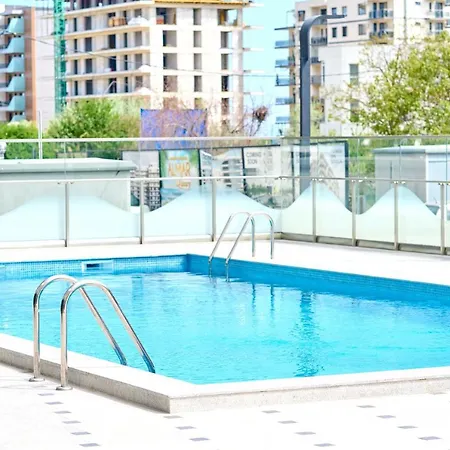 Filip's In Nord10 - Pool & Parking Apartment