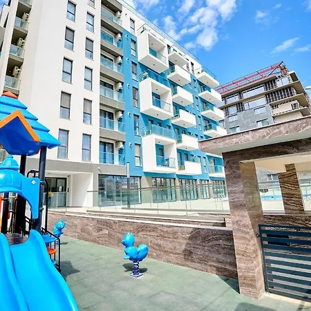 Filip's In Nord10 - Pool & Parking 公寓 马马亚