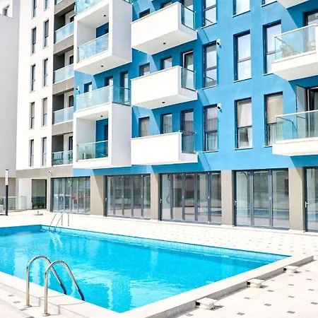 Filip's In Nord10 - Pool & Parking *